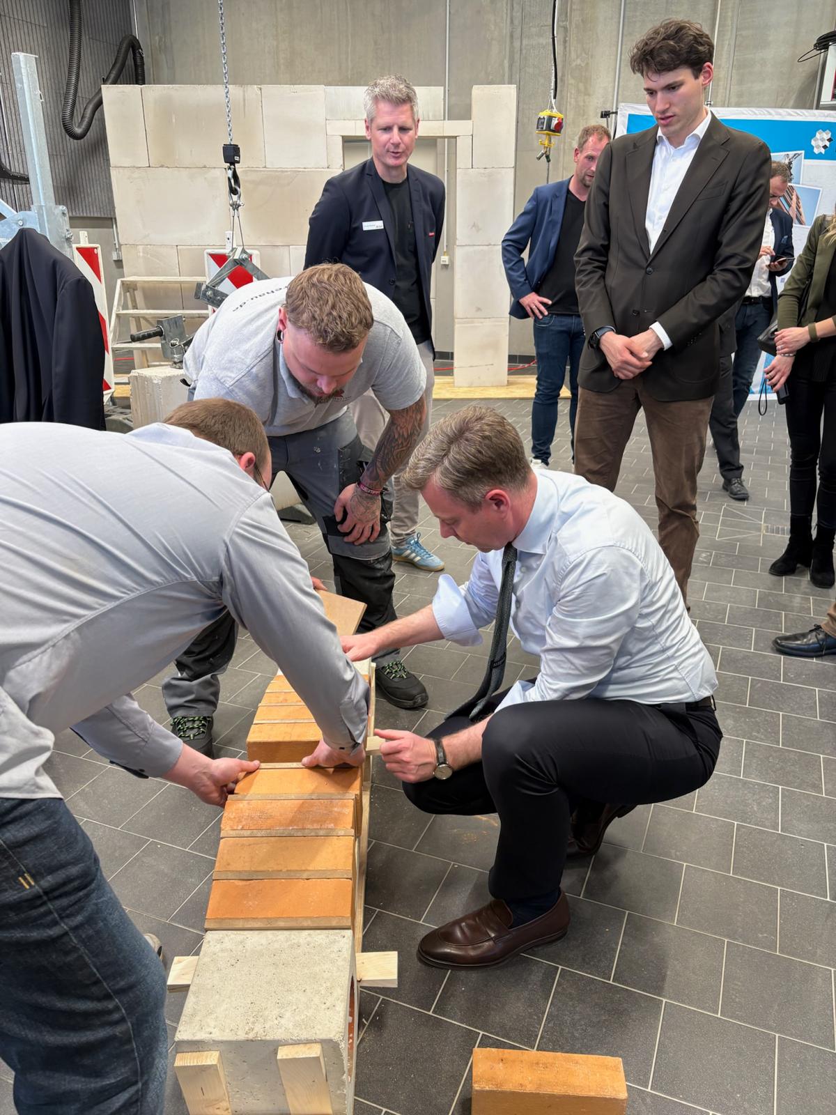 WhatsApp Image 2025-12-20 at 18.35.45